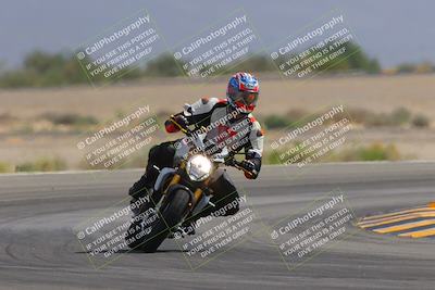 media/Sep-30-2023-SoCal Trackdays (Sat) [[636657bffb]]/Turn 15 (1120am)/